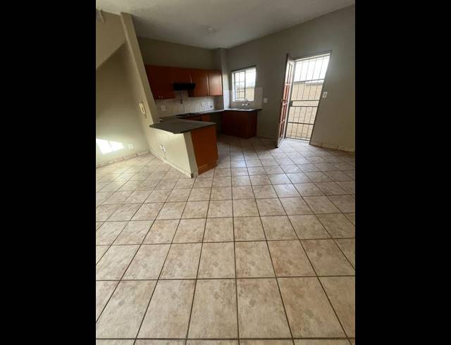 2 BEDROOM PROPERTY TO RENT IN PRETORIUSPARK